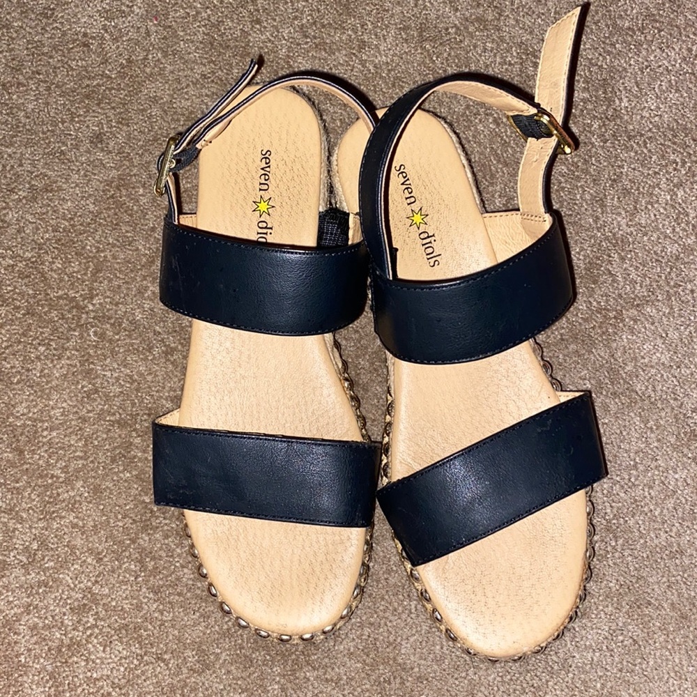 Platform sandals